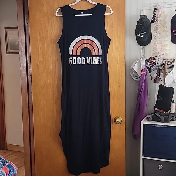 Good Vibes Maxi Dress - Picture 1 of 8